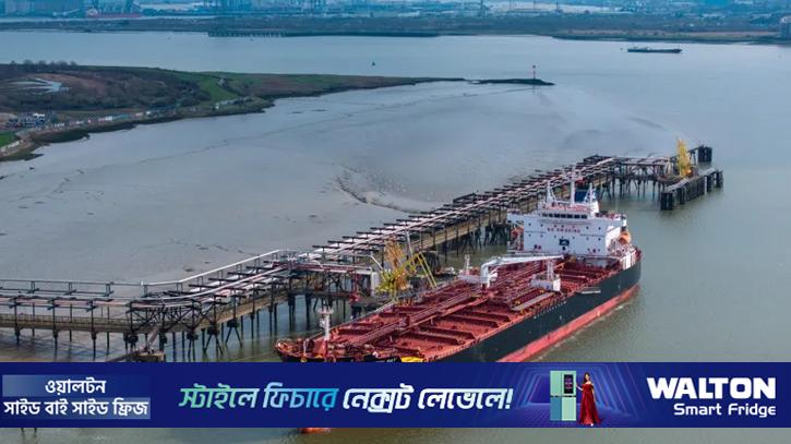 দাম বাড়ায় নিজস্ব মজুদ থেকে ৯০ লাখ ব্যারেল তেল দেবে ইতালি