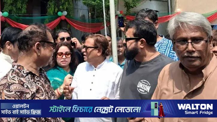 এফডিসিতে গিয়ে ‘বিব্রত’ ওমর সানী