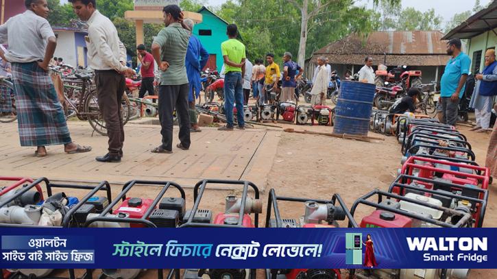 সেচপাম্প নিয়ে ফিলিং স্টেশনে কৃষকরা, ঠাকুরগাঁওয়ে ‘হাই হাই’ অবস্থা