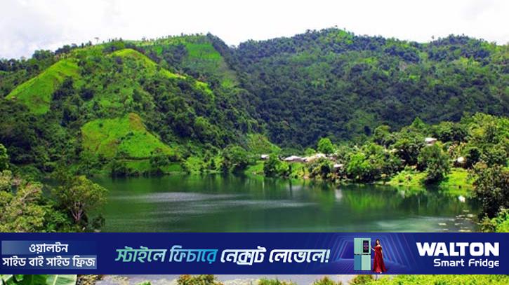 পাহাড়ি স্বর্গ বগা লেকে 