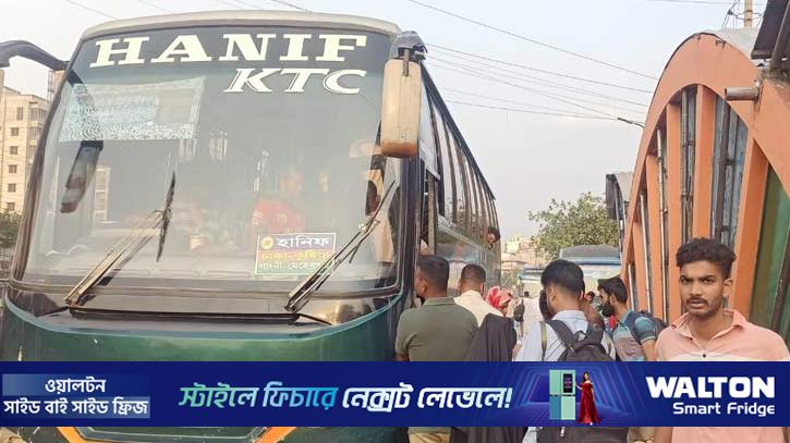 দিনশেষে গাবতলীতে ঈদযাত্রায় নেই চিরচেনা ভিড়