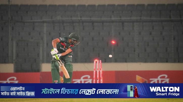 ব্যাট-বলে পাকিস্তানের আধিপত্যে এলোমেলো বাংলাদেশ