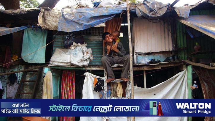 বস্তিতে গড়ে উঠেছে ৯ হাজার কোটির অর্থনীতি