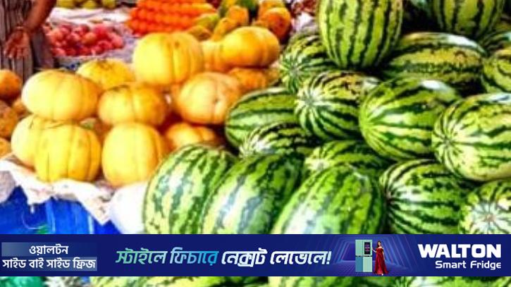 আপেল-কমলার দাম চড়া, বেড়েছে তরমুজ-বাঙ্গির বিক্রি 