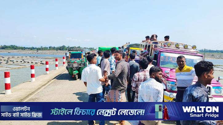 টেকনাফে চান্দের গাড়ি-মোটরসাইকেল সংঘর্ষে যুবক নিহত