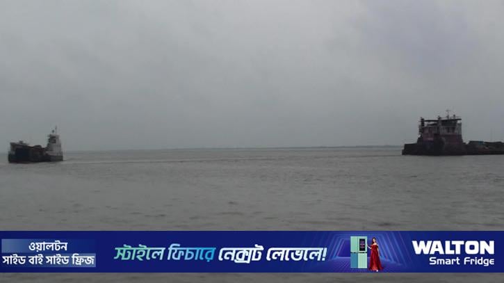 দমকা হাওয়ায় বন্ধ পাটুরিয়া-দৌলতদিয়া নৌরুট