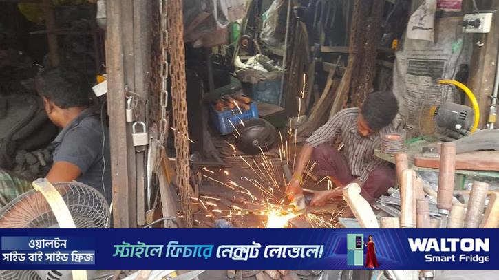 কয়লার দামে চাপে কামাররা, তবুও মুনাফার আশা