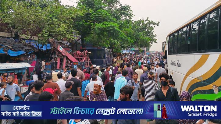 গাবতলীতে চলছে বাড়ি ফেরার লড়াই