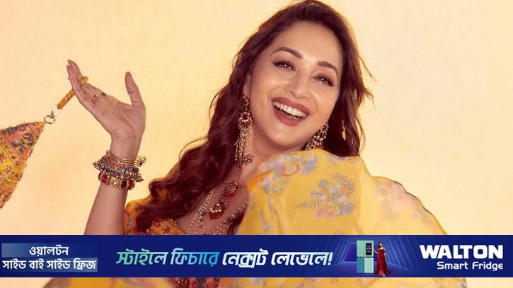 ‘পোশাক বদলানোর সময় শাল দিয়ে ব্যারিকেড তৈরি করে দিতেন’