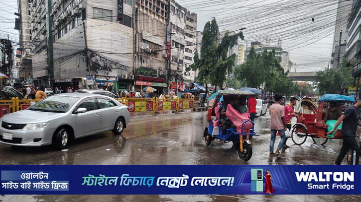 রাজধানী‌তে জলাবদ্ধতা, ছয় বিভাগে ভারী বৃষ্টির পূর্বাভাস