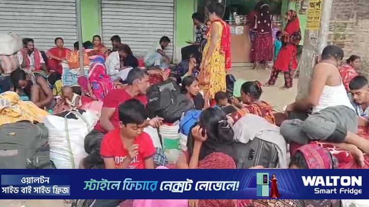 বাংলাদেশে ফিরতে ভারতীয় সীমান্তে শত শত মানুষ